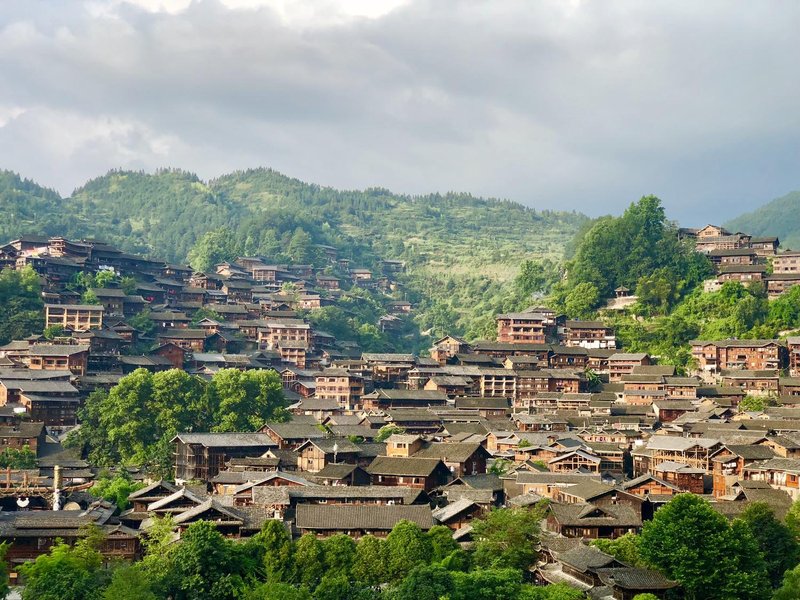 Xijiang Leju Qianhu Holiday Courtyard Over view