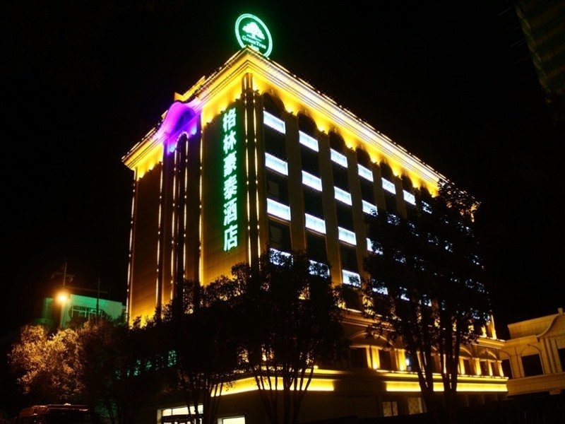 Green tree innOver view