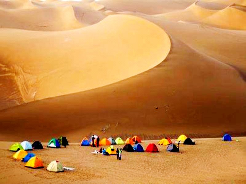 Dunhuang Siluhuarong Desert camping base Over view