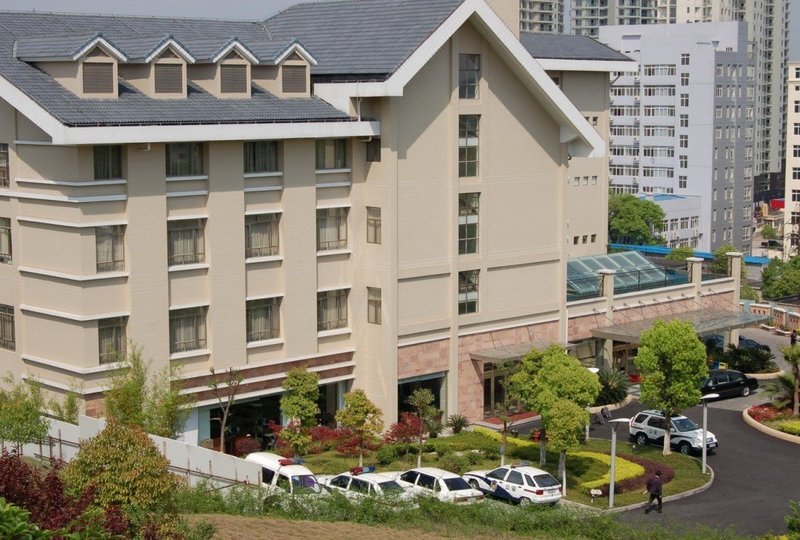 Guobin Garden Hotel Over view