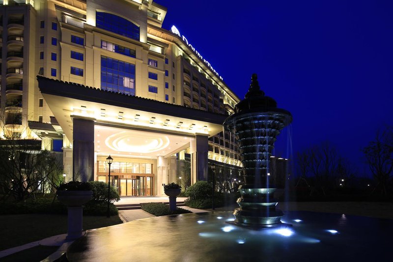 DoubleTree by Hilton Ningbo Chunxiao Over view