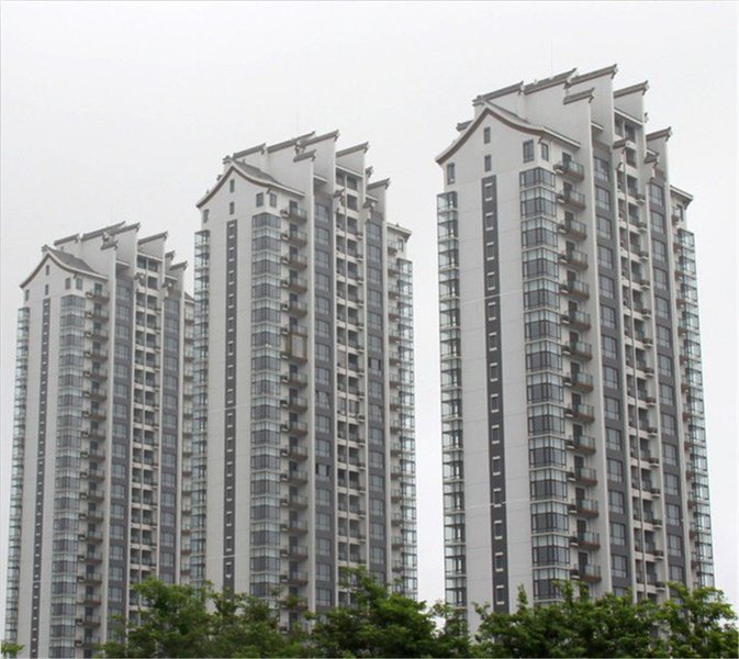 8090 Apartment Over view