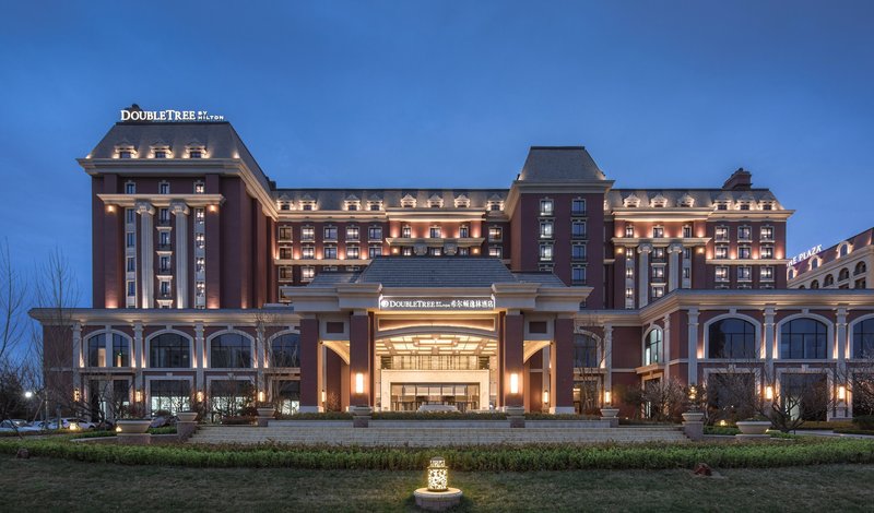 Double Tree by Hilton Qingdao Oriental Movie Metropolis over view