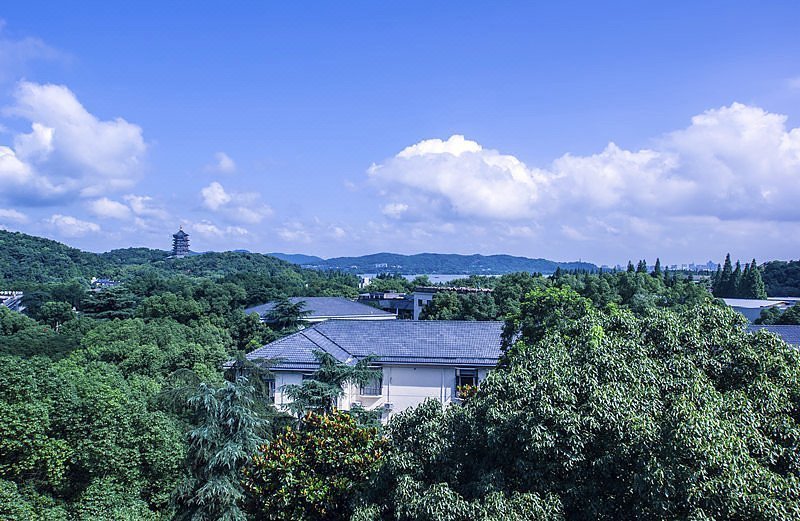 Langshi Holiday Hotel  Over view