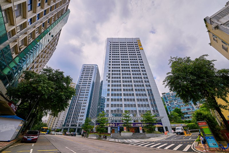 I Ching Apartments Suites International GZ Lida Plaza over view