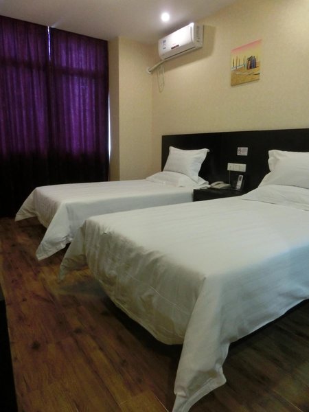 URBAN HOTEL GROUP Guest Room