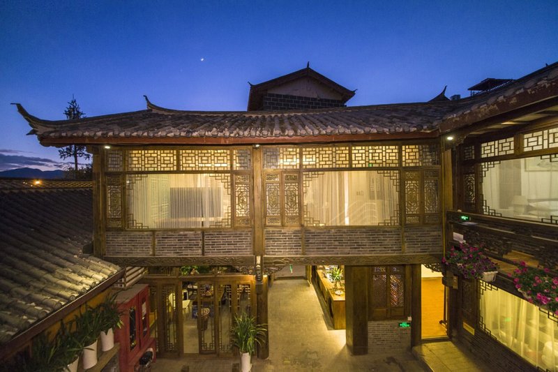 Solo Wandering Lantingyuan Inn over view