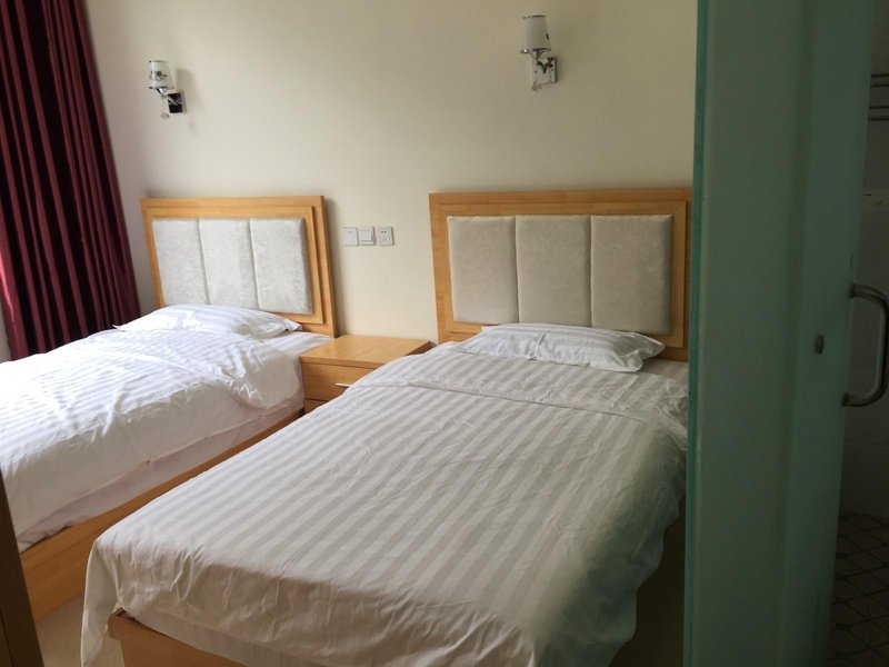 Xiaoqi Yizhan Hotel (Panda Base) Guest Room