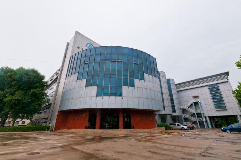 Hangtian Rencai Training Centre over view