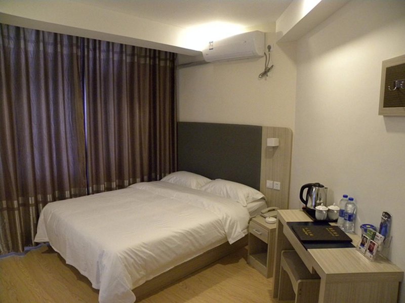 TongZeBinGuan 客房