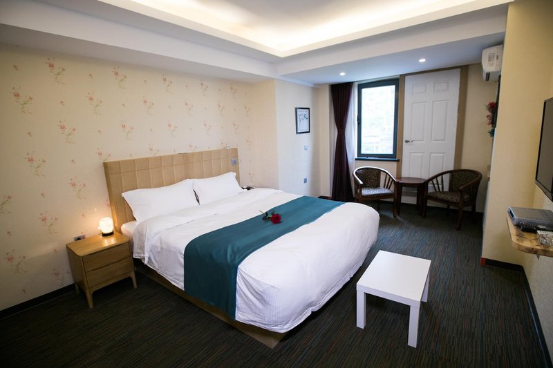 Sunshine Garden HotelGuest Room