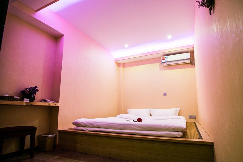 Sunshine Garden HotelGuest Room