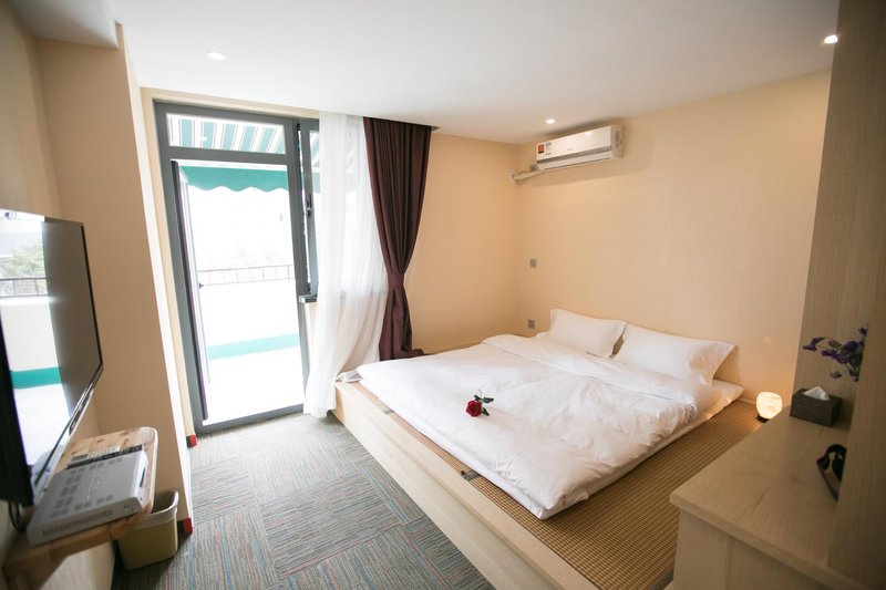 Sunshine Garden HotelGuest Room