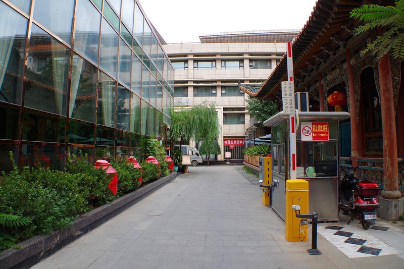 Park Lane Hotel Over view