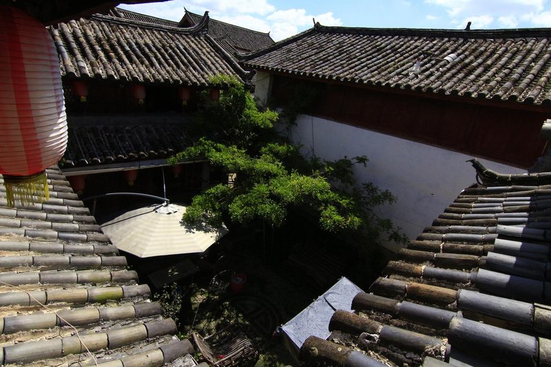 Lijiang Ziteng Inn Over view