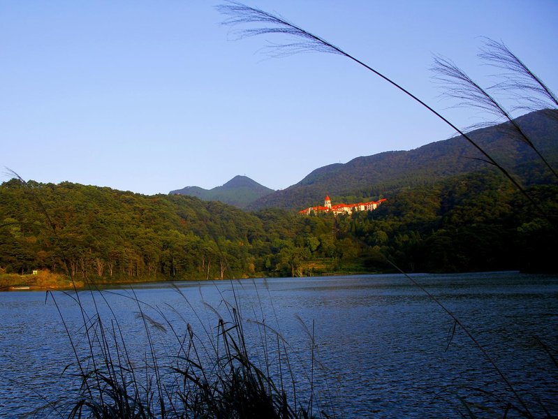 Holiday Way Resort Lushan Over view