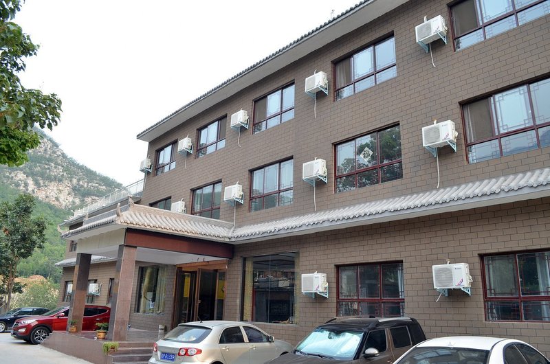 Guanyunge Holiday Hotel Jiaozuo Yuntai Mountain 酒店外观
