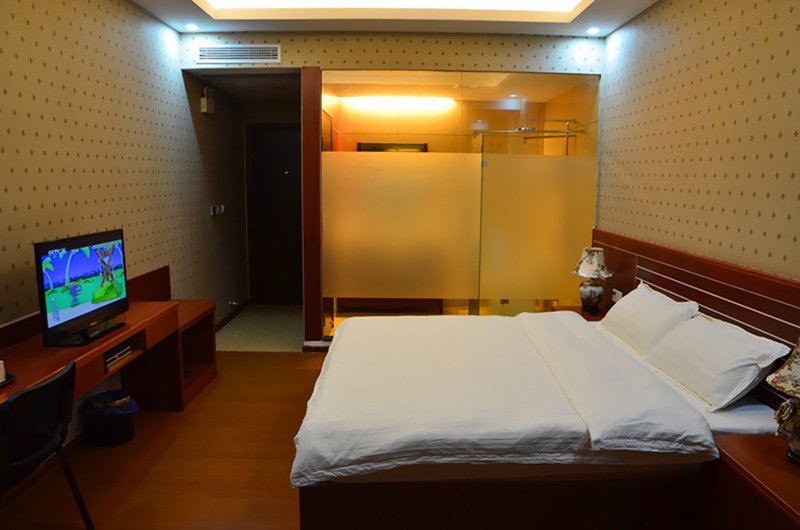 longmen hotel Guest Room
