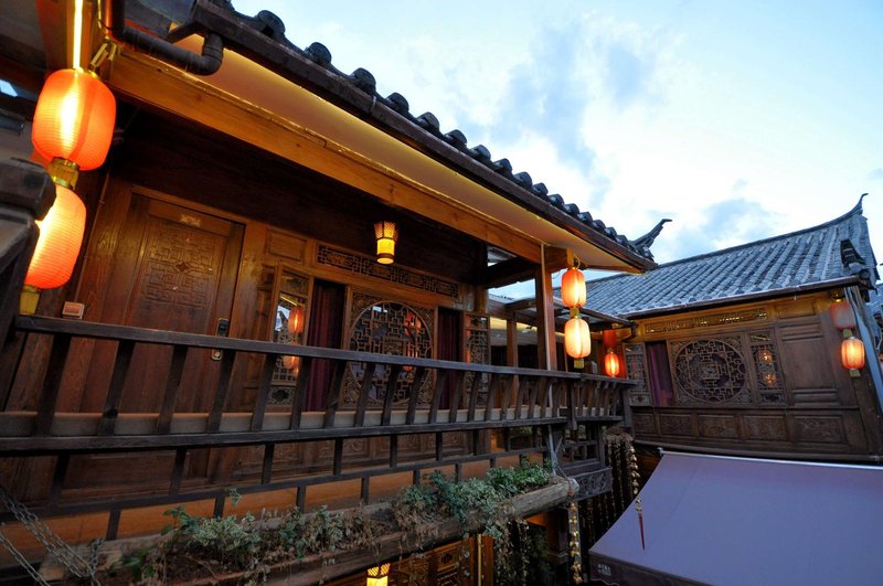 Lijiang Golden Sunshine Boutique Hotel Over view