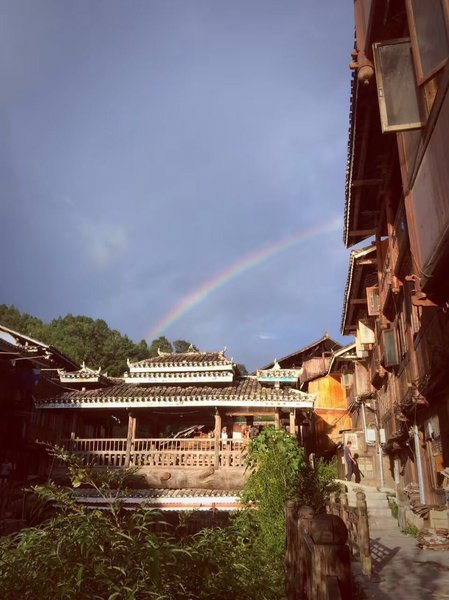 Xingge sitting Moon Inn Over view