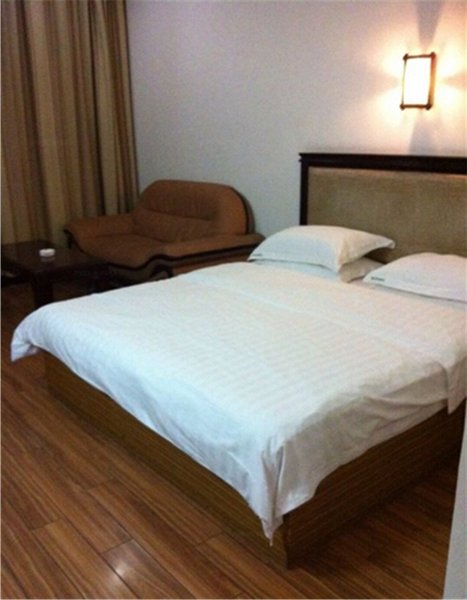 Dongxing Hongsheng Hotel  Guest Room