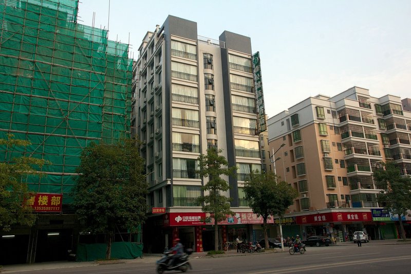 Sams Hotels (Qingyuan Taihe)Over view