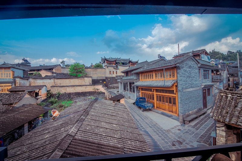 Lady Yang's Courtyard over view