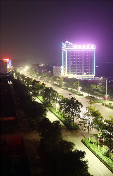 New Coast Hotel (Zhanjiang High Speed Railway Station) Over view