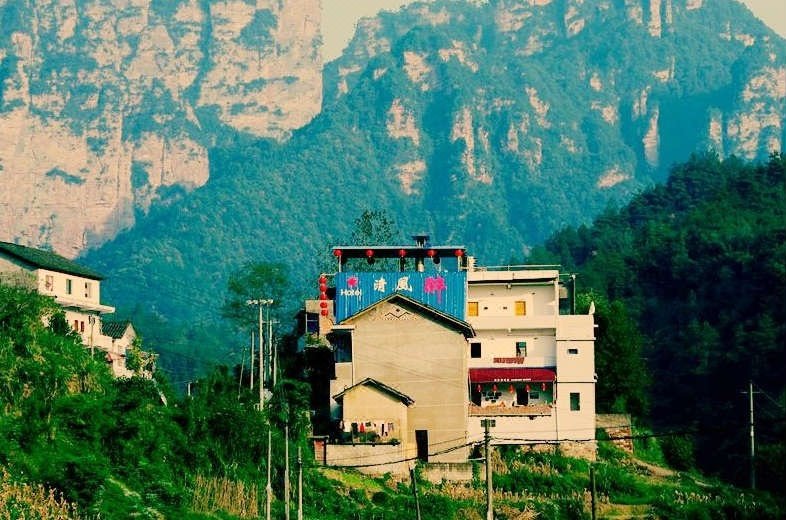 The wind hotelOver view