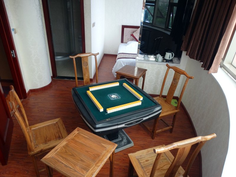 Haining Ningtong Hotel 休闲