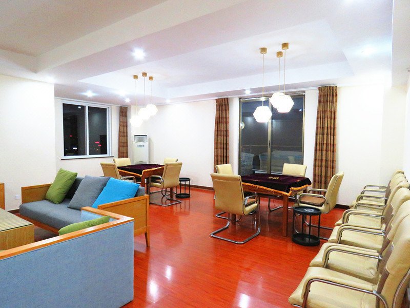 Huangqiao Hotel休闲