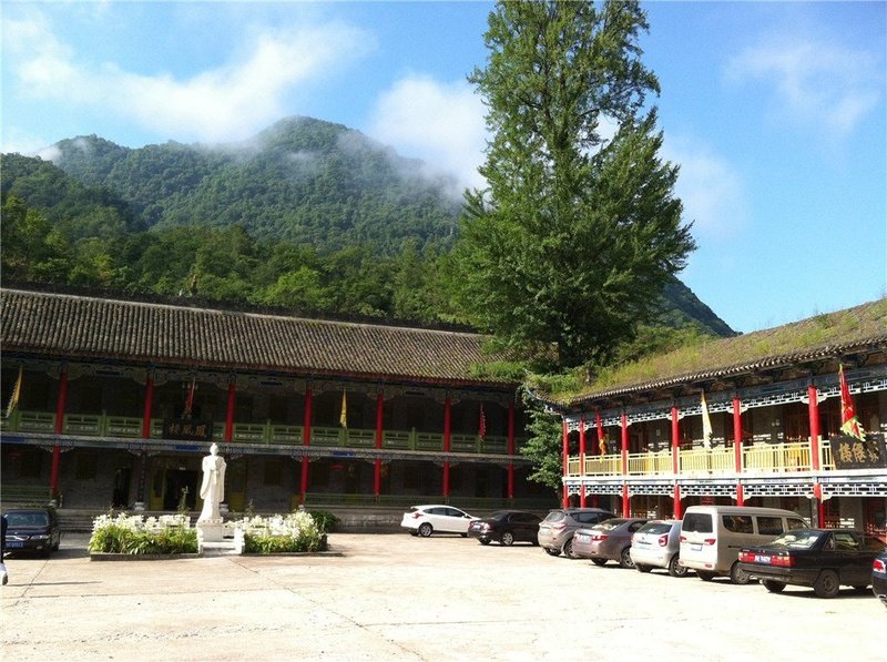 zhangliangshanzhuangOver view