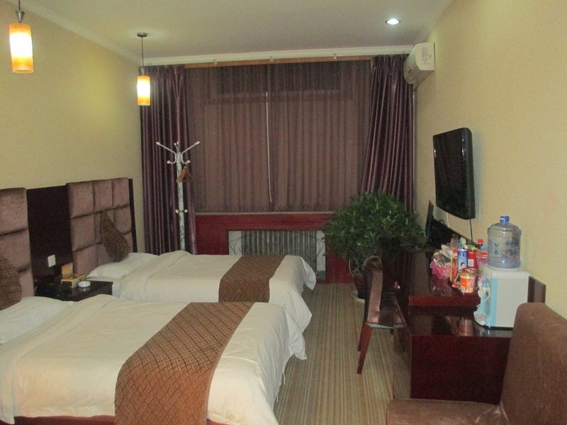 Junyi Business Hotel Guest Room