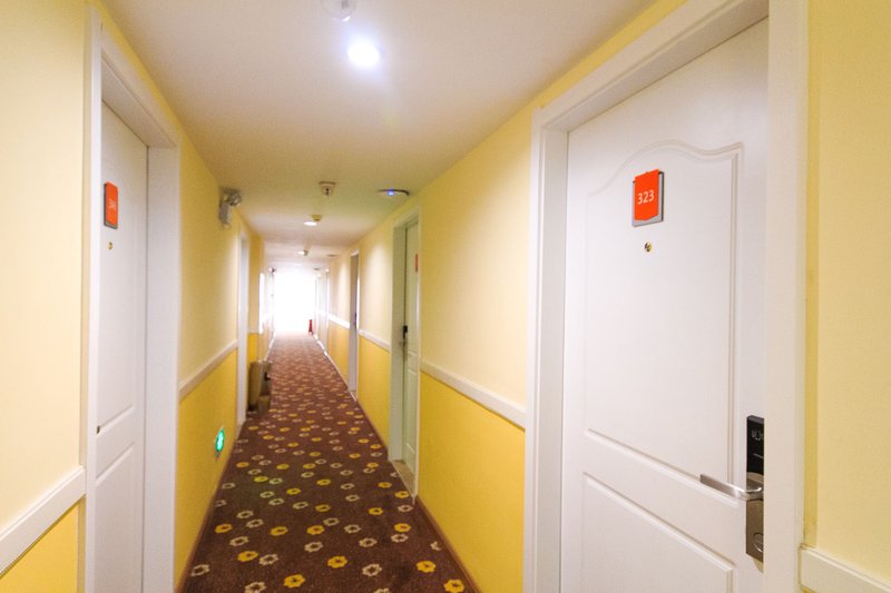 Home Inn HotelHotel public area