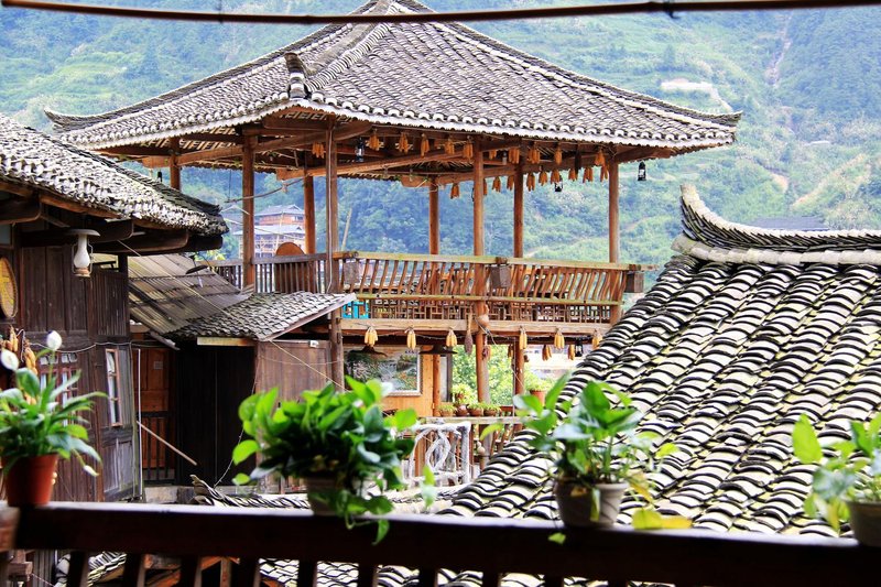 Xijiang Qianhu Miaozhai Yinqi Inn Over view
