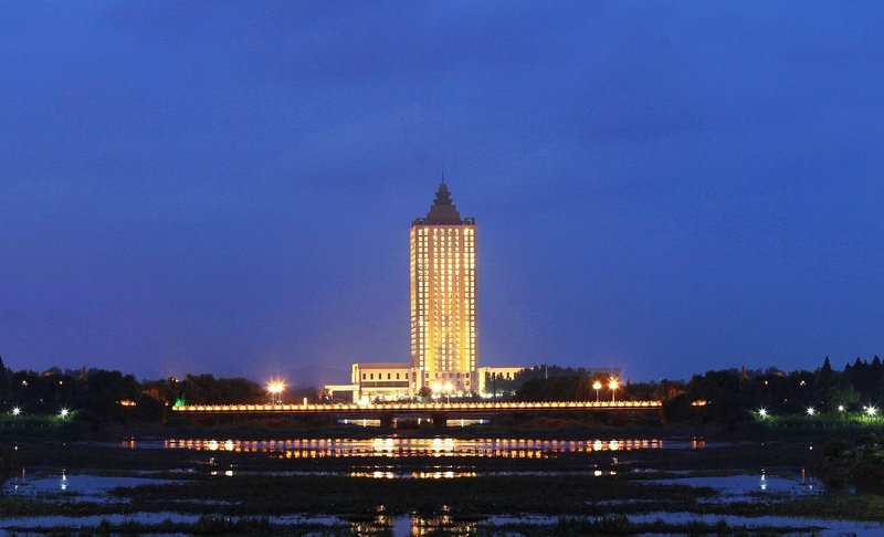 Longgang Hotel Over view