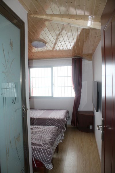 The good luck innGuest Room