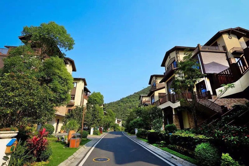 QingYuanqingquanchengcountry house Over view