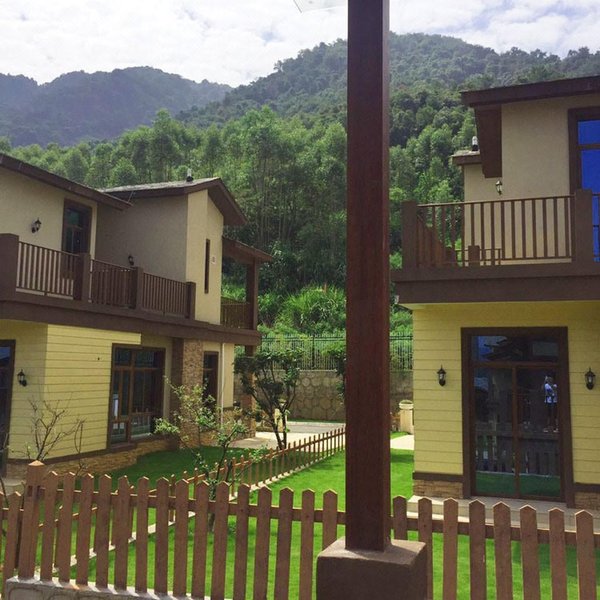 QingYuanqingquanchengcountry house Over view