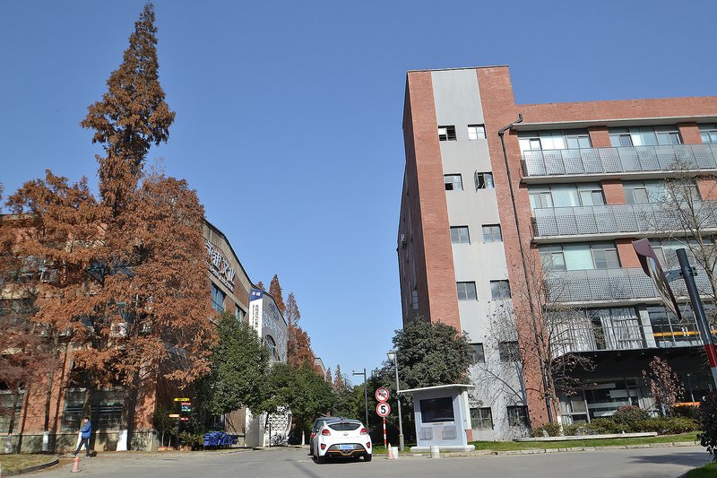 Xinzhilv Garden Hotel Over view