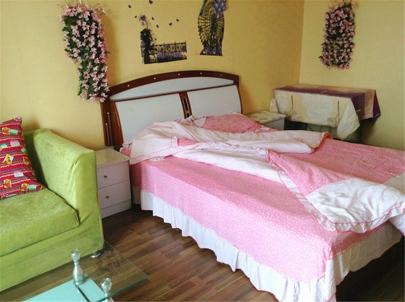 Chunnuan Huakai Apartment Luoyang Wangcheng Gongyuan Guest Room