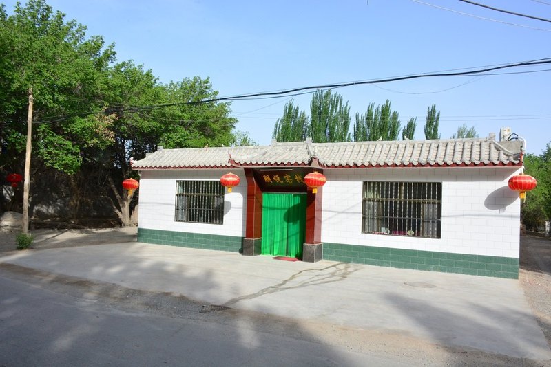 DunhuangshiPengYuekezhanOver view