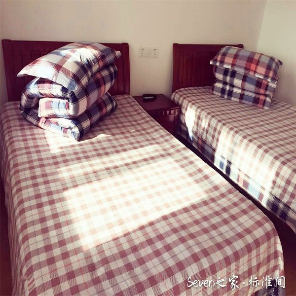 Seven Home Guest Room