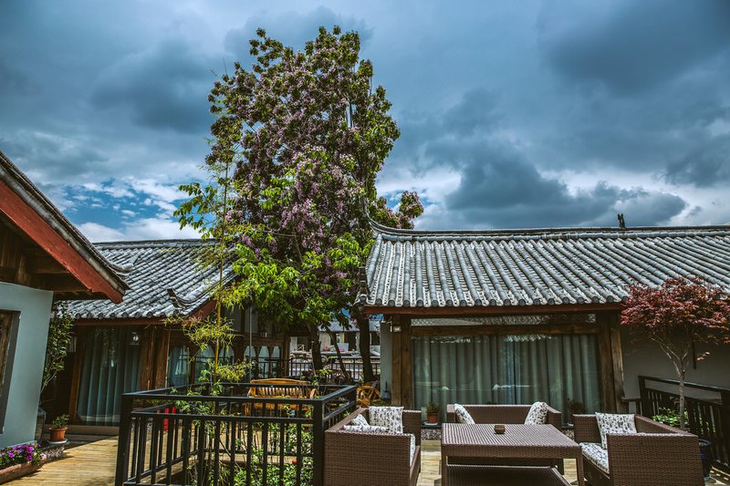 Chloe Prewedding Inn (Lijiang Shuhe) Over view