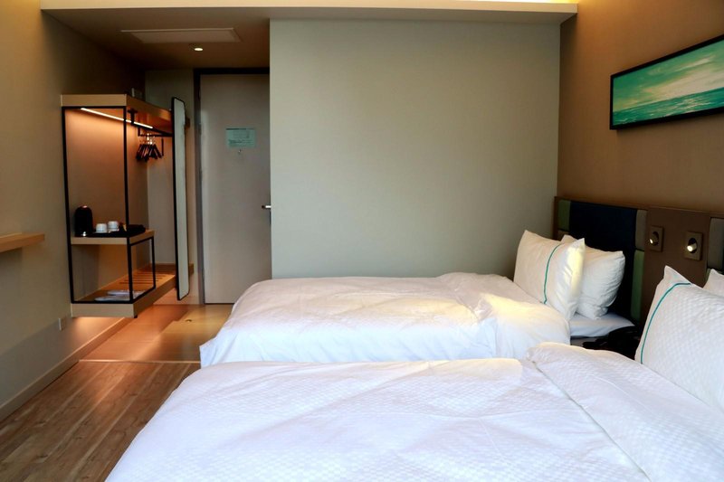 如家商旅酒店(金寨县政府皖润大厦店)