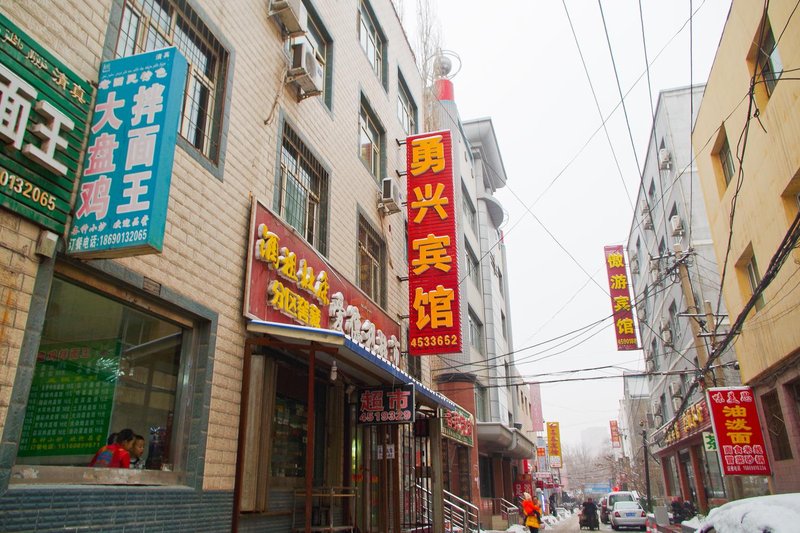  酒店外观