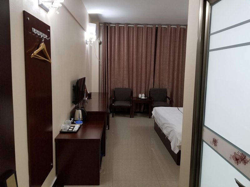 ZHAO  TONG  SHUN  YU  BUSINESS  HOTELGuest Room