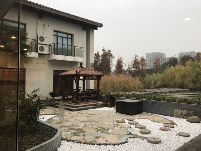 Jiangnan Painters Holiday Hotel Over view
