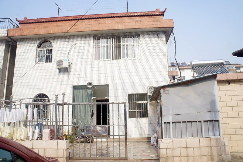 Qinyuan Hostel Over view