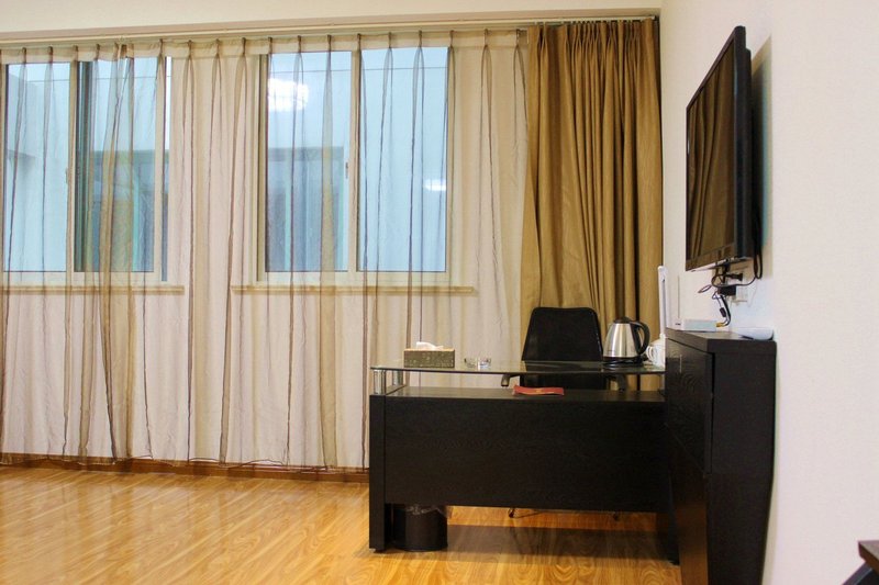 Baifenghui Business Hotel Yangzhou ShouxihuGuest Room